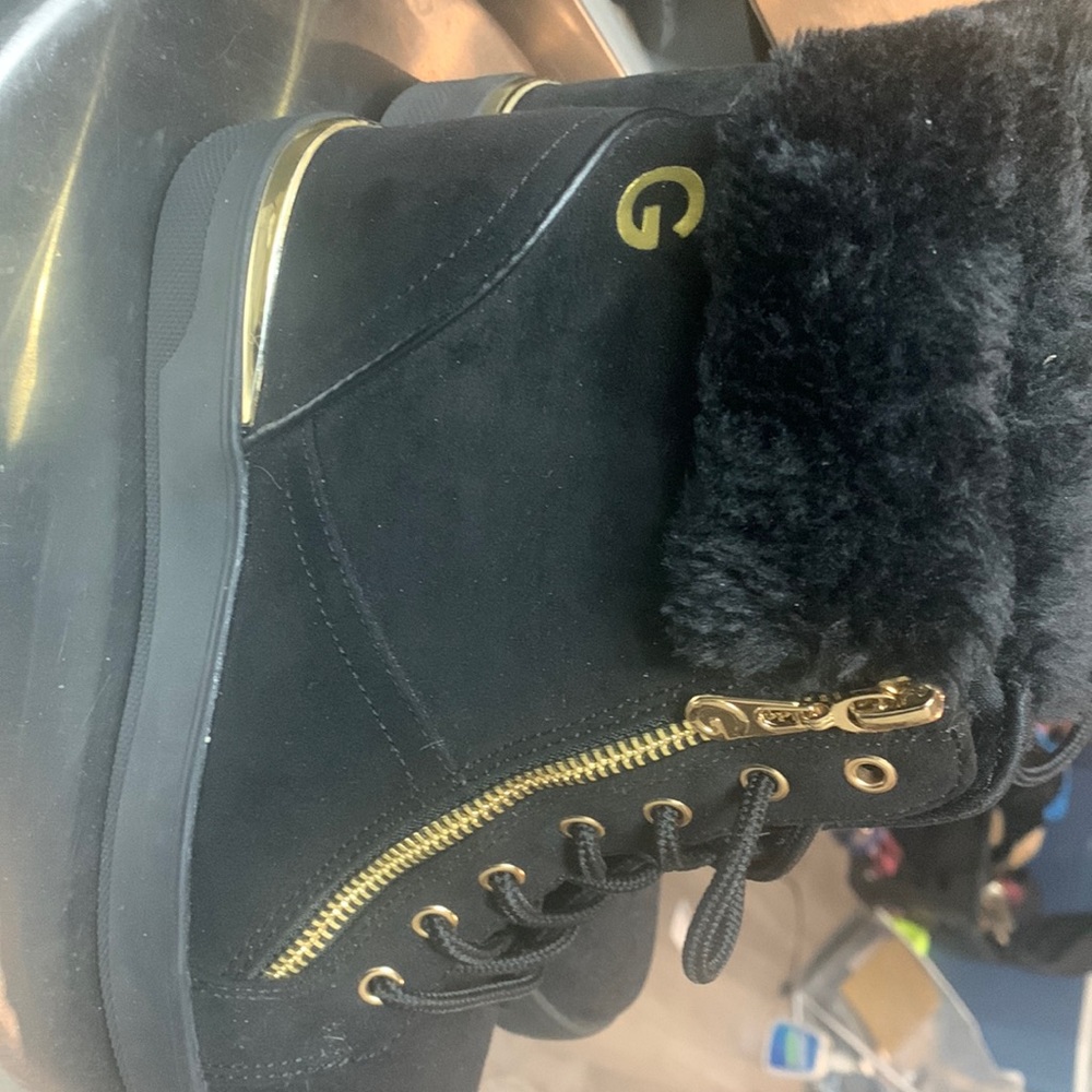 Worn maybe once but not sure. Pretty much brand new condition